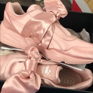 FENTYxPuma Bow Sneaker-Pink
